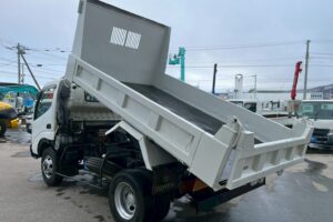 サムネイル: 【★北見店★】【平成16年式】トヨタ　ダイナ４トンダンプ