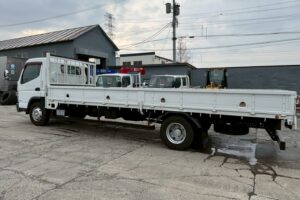 サムネイル: 平成25年　三菱　キャンター　4.45トン平ワイド超々ロング　MTモード付AT・走行2.7万Km！（車検1年付）