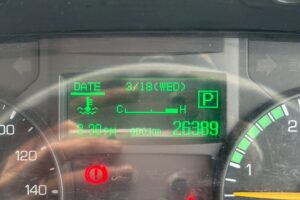 サムネイル: 平成25年　三菱　キャンター　4.45トン平ワイド超々ロング　MTモード付AT・走行2.7万Km！（車検1年付）