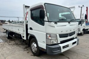 サムネイル: 平成25年　三菱　キャンター　4.45トン平ワイド超々ロング　MTモード付AT・走行2.7万Km！（車検1年付）