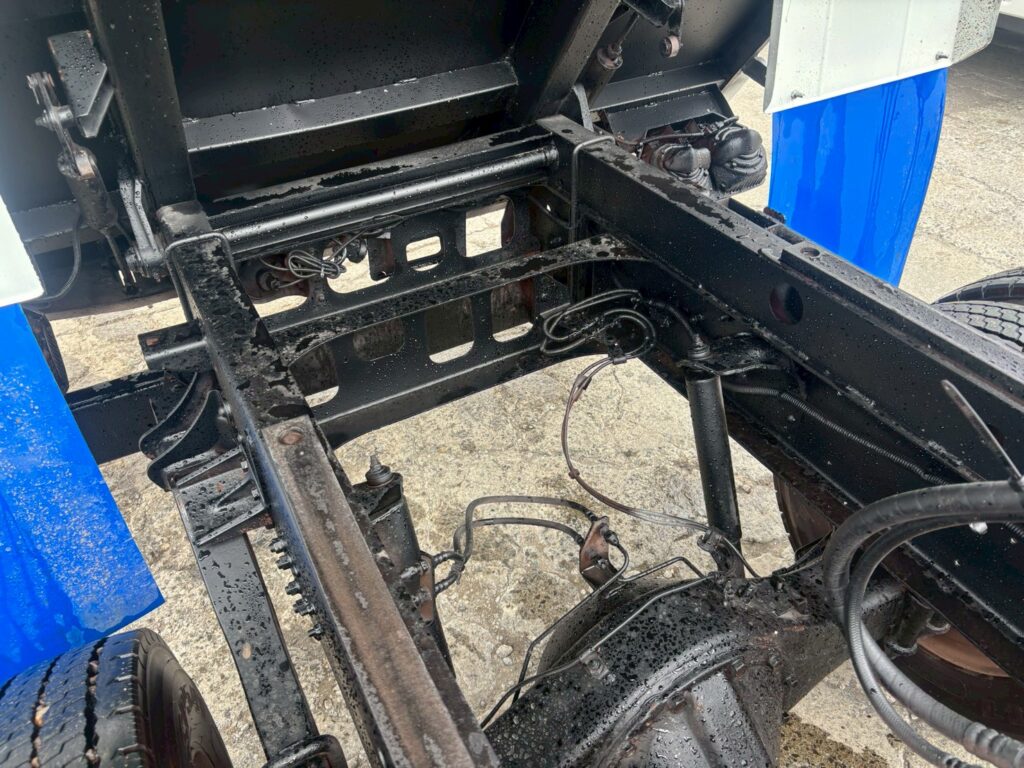 平成26年　日野　レンジャー　４トン深ダンプ　土砂禁（車検令和９年４月）