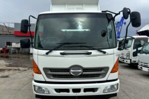 サムネイル: 平成26年　日野　レンジャー　４トン深ダンプ　土砂禁（車検令和９年４月）