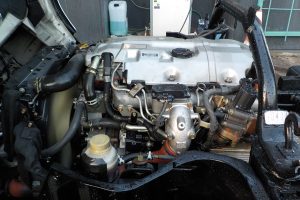 サムネイル: 平成17年　キャンター 3ｔダンプ　★3方開き