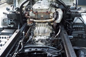 サムネイル: 平成17年　キャンター 3ｔダンプ　★3方開き